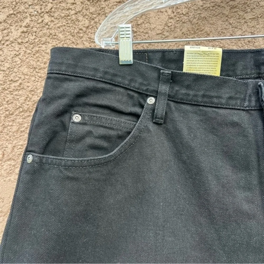 NEW! Wrangler‎ Relaxed Fit Straight Leg Black Denim Jean 42x30, Fits Over Boots